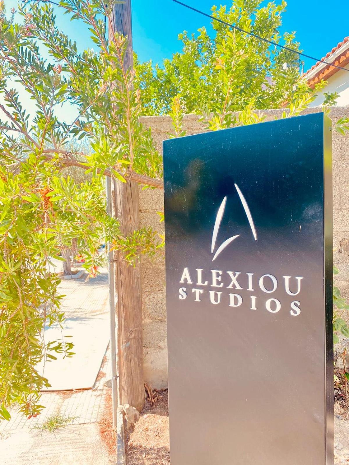 Alexiou Studios Loutra Edipsou  ภายนอก รูปภาพ